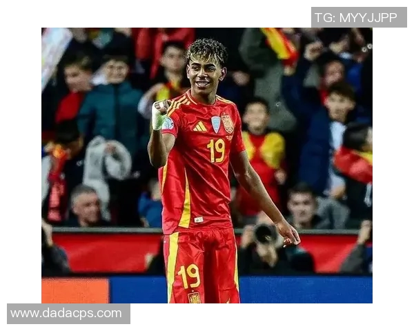 西班牙足球明星从昔日辉煌到如今风采的全景对比分析