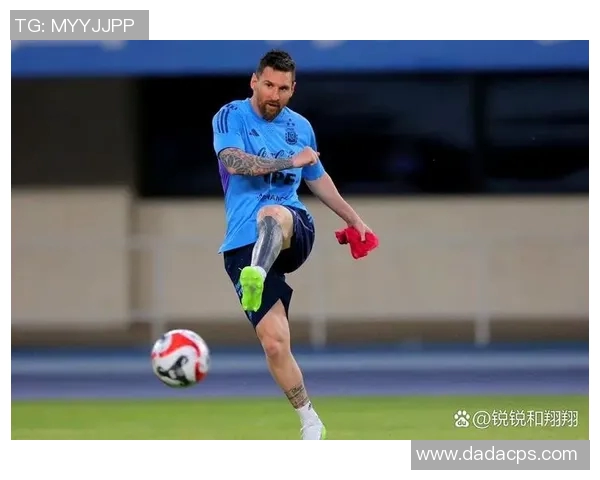 足球明星日常穿搭风格解析时尚潮流与个性魅力的完美结合 足球明星日常穿搭风格解析时尚潮流与个性魅力的完美结合